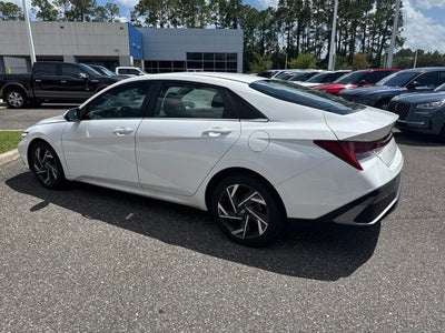 2025 Hyundai Elantra SEL Convenience