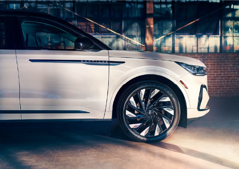 The wheels of the available Jet Appearance Package are highlighted. | Parks Lincoln of Gainesville in Gainesville FL