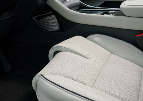 The front passenger Perfect Position seat is shown with the thigh extender adjusted.| Parks Lincoln of Gainesville in Gainesville FL