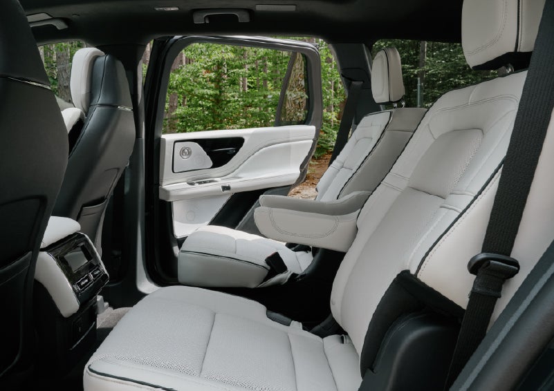 A side view of the second row with captain’s chairs in a 2027 Lincoln Aviator® Black Label™ SUV. | Parks Lincoln of Gainesville in Gainesville FL